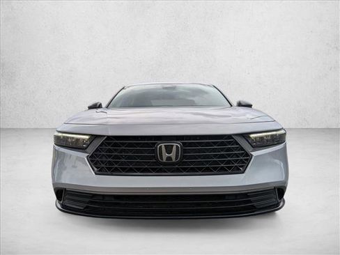 Used 2023 Honda Accord Sport image 2