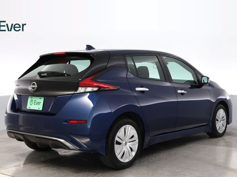 Used 2025 Nissan Leaf S FWD image 3