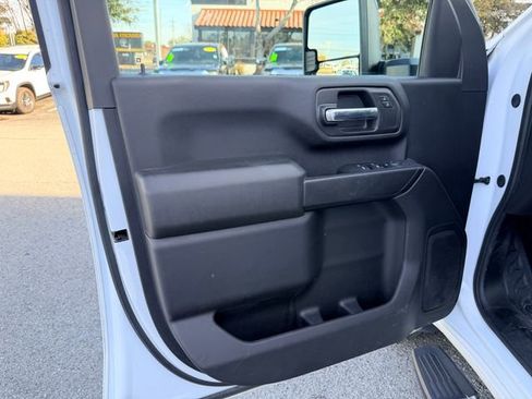 Used 2024 GMC Sierra 2500 Pro w/ Convenience Package image 13