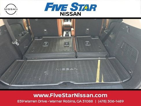 Used 2022 Nissan Pathfinder Platinum w/ Cargo Package FWD image 10