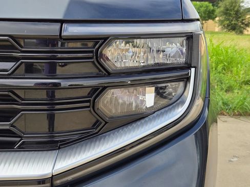 Used 2025 Ford Expedition Platinum AWD/4WD image 20