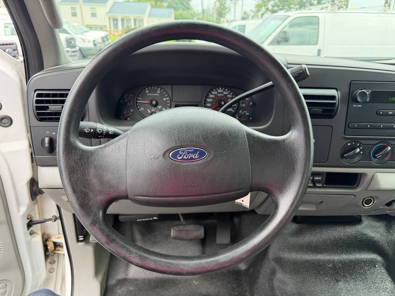 Used 2005 Ford F550 2WD Regular Cab Super Duty image 15