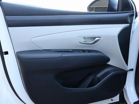 New 2026 Hyundai Tucson SEL image 22