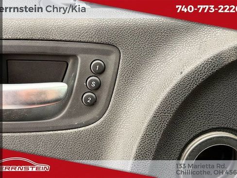 Used 2019 Dodge Charger SXT w/ Leather Interior Group image 8