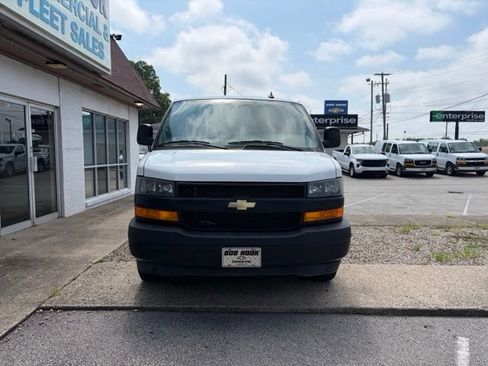 Used 2024 Chevrolet Express 3500 LS RWD image 2
