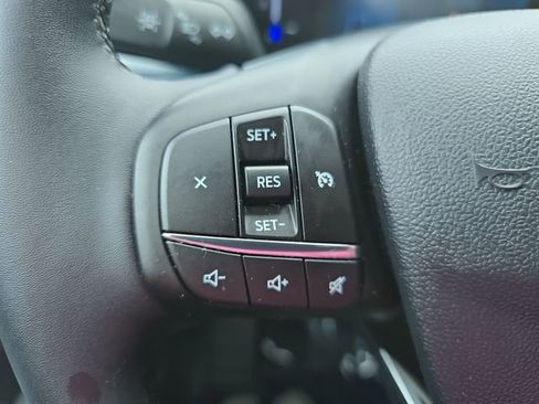 Used 2025 Ford Maverick XLT w/ Equipment Group 301A AWD/4WD image 26