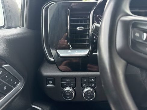 Used 2025 GMC Sierra 1500 SLT AWD/4WD image 23
