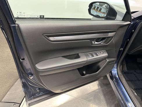 Certified 2025 Honda CR-V LX image 13
