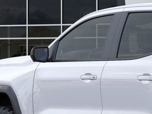 Used 2026 GMC Canyon Elevation w/ Convenience Package RWD image 12