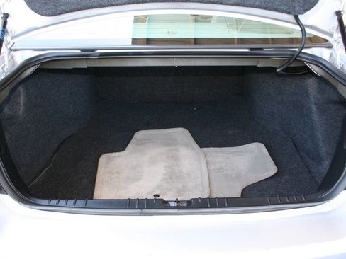 Used 2009 Chevrolet Impala LS image 21