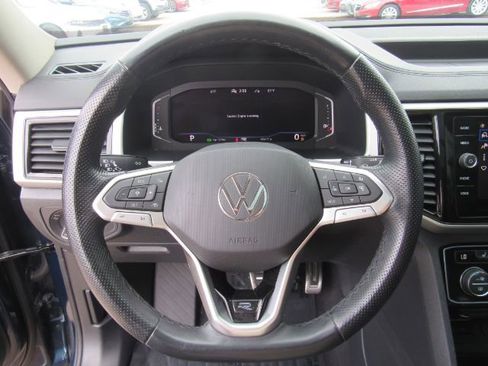 Used 2022 Volkswagen Atlas SEL R-Line image 36