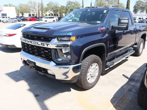 Used 2020 Chevrolet Silverado 3500 LT w/ All Star Edition image 5