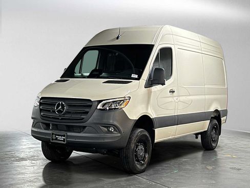 Used 2026 Mercedes-Benz Sprinter 2500 image 7