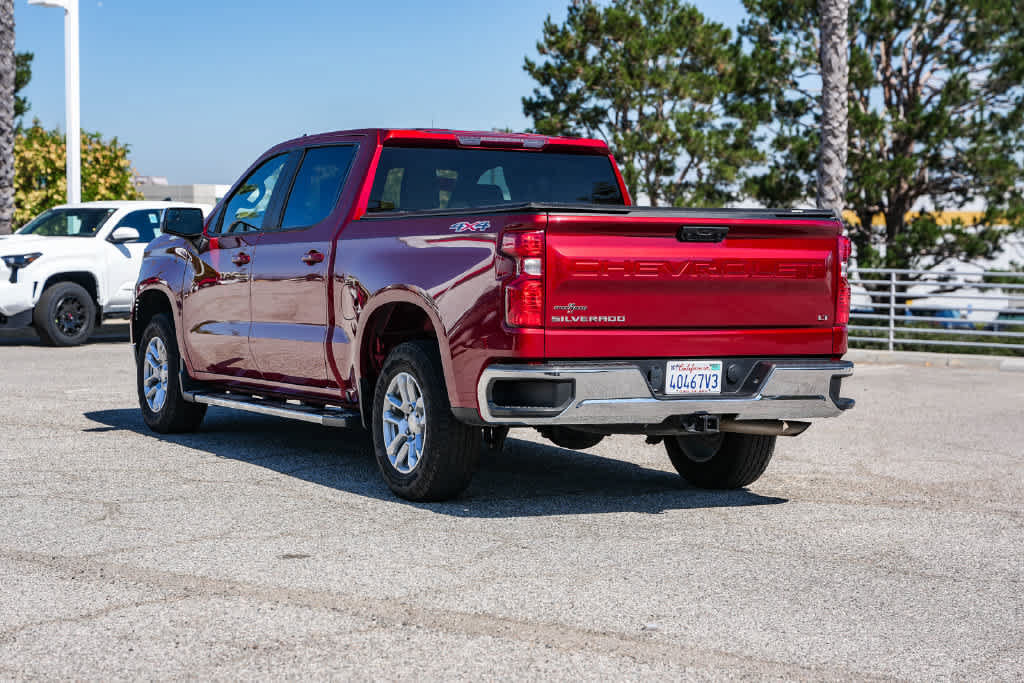 Used 2023 Chevrolet Silverado 1500 LT AWD/4WD image 8