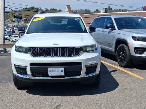 Used 2023 Jeep Grand Cherokee L Limited w/ Luxury Tech Group II AWD/4WD image 3