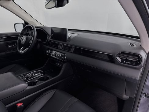 Certified 2023 Honda Pilot Touring image 32