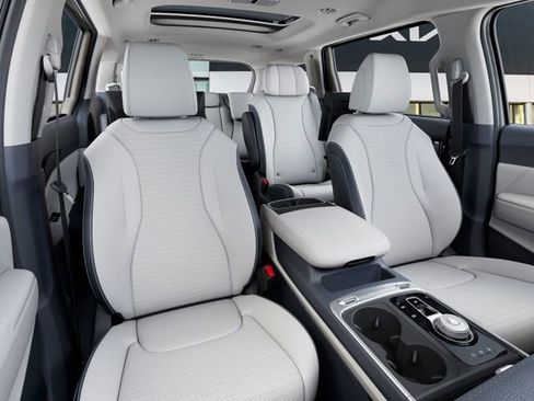 New 2026 Kia Carnival SX Prestige image 15