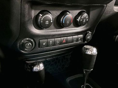 Used 2014 Jeep Wrangler Sahara w/ Connectivity Group AWD/4WD image 11