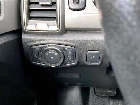 Used 2021 Ford Ranger XLT w/ Equipment Group 301A Mid AWD/4WD image 16