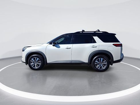 Used 2024 Nissan Pathfinder SL AWD/4WD image 6