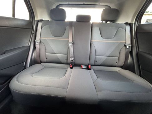 Used 2026 Kia Niro LX FWD image 37