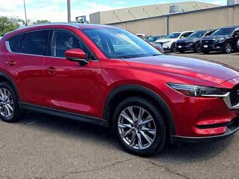 Used 2019 MAZDA CX-5 Grand Touring w/ GT Premium Package FWD image 2