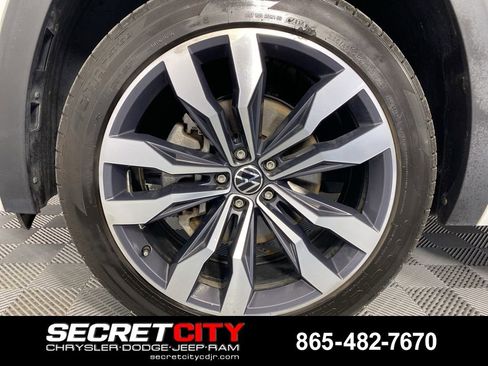 Used 2021 Volkswagen Atlas SEL Premium AWD/4WD image 7