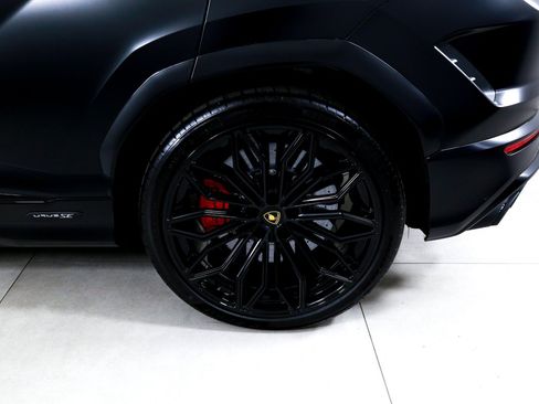 Used 2025 Lamborghini Urus S AWD/4WD image 41