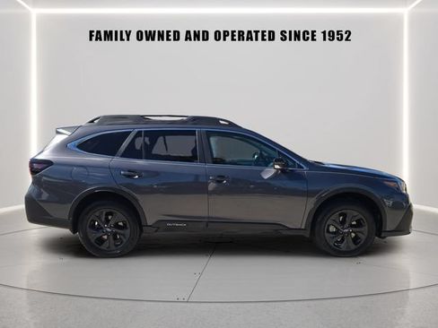 Used 2021 Subaru Outback Onyx Edition XT AWD/4WD image 2