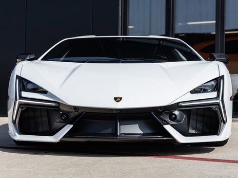Used 2024 Lamborghini Revuelto AWD/4WD image 5