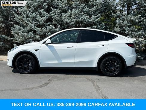 Used 2023 Tesla Model Y Long Range AWD/4WD image 3