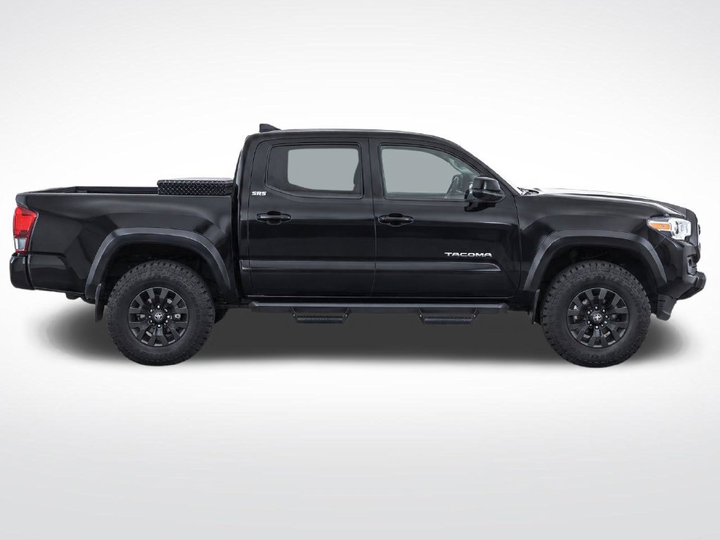 Used 2023 Toyota Tacoma SR5 w/ Technology Package RWD image 8