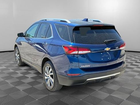 Used 2022 Chevrolet Equinox Premier AWD/4WD image 3