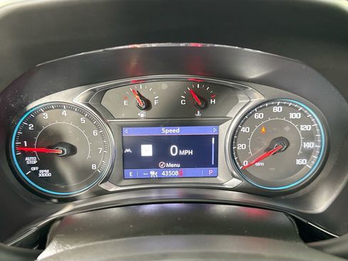 Used 2022 Chevrolet Equinox RS w/ RS Leather Package image 11