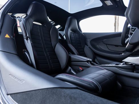 Used 2025 McLaren GTS image 40