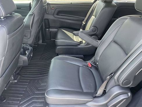 Used 2025 Honda Odyssey Touring image 12