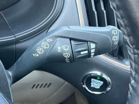Used 2024 Ford Edge Titanium AWD/4WD image 43