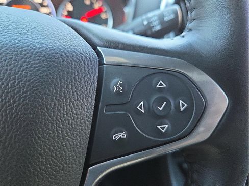Used 2022 Chevrolet Traverse Premier image 19