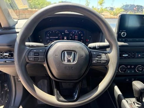 Used 2023 Honda Accord EX image 26