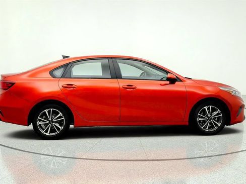 Used 2023 Kia Forte LXS FWD image 4