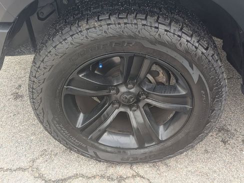 Used 2021 RAM 1500 Classic Warlock w/ Luxury Group image 9