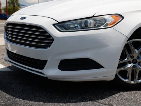 Used 2016 Ford Fusion SE FWD image 27