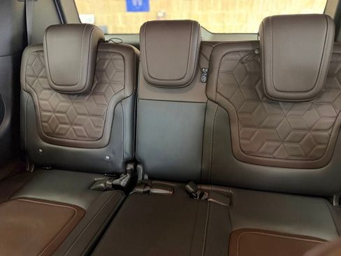 Used 2026 Nissan Armada Platinum AWD/4WD image 21
