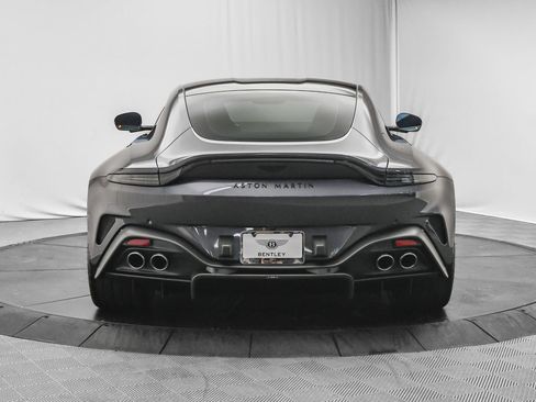 Used 2025 Aston Martin V8 Vantage Coupe image 6