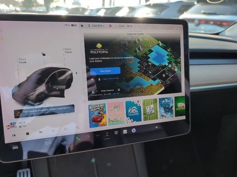 Used 2022 Tesla Model Y Performance image 16