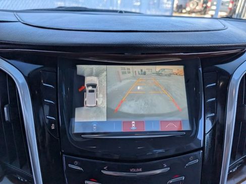 Used 2020 Cadillac Escalade Premium Luxury image 20