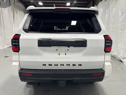 Used 2025 Toyota 4Runner TRD Off-Road AWD/4WD image 6
