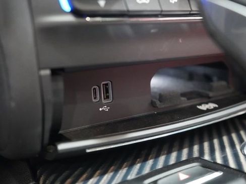 Used 2022 Maserati Ghibli Trofeo image 30