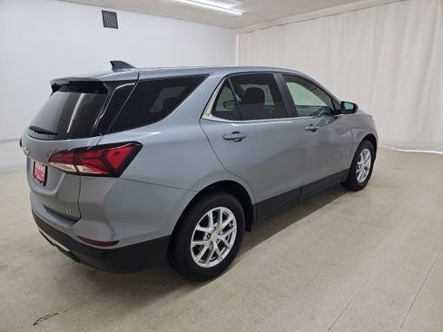 Used 2024 Chevrolet Equinox LT w/ LPO, Floor Liner Package FWD image 16