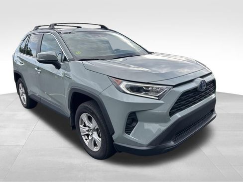 Used 2020 Toyota RAV4 XLE w/ Convenience Package AWD/4WD image 7